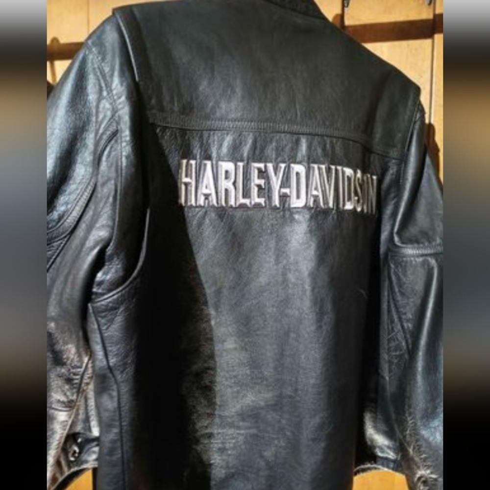 Harley Davidson jacket women's small with tags